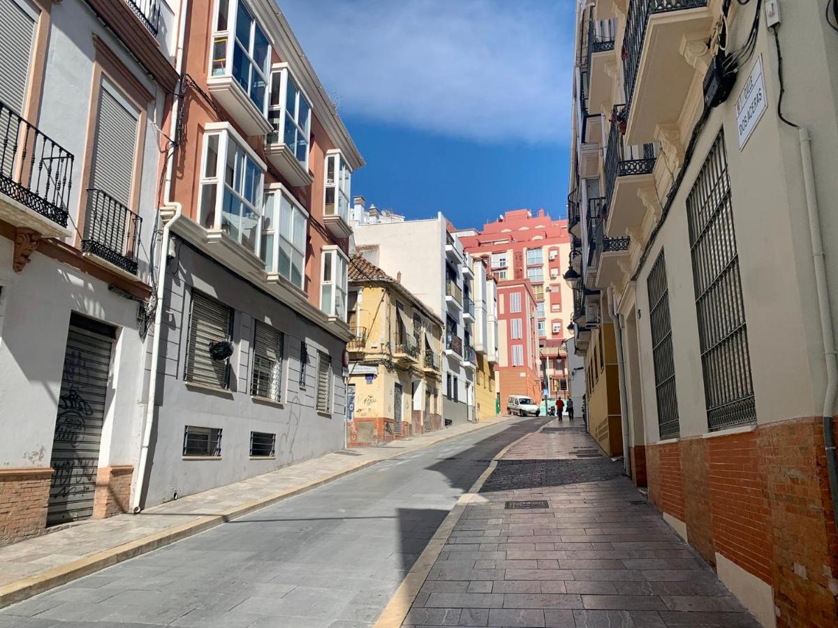Homely Malaga Refino Bajo G6 Y F6 ภายนอก รูปภาพ